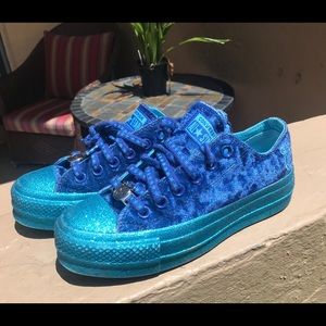 Converse MileyCyrus CTAS Lo Gnarly Bl Spar…